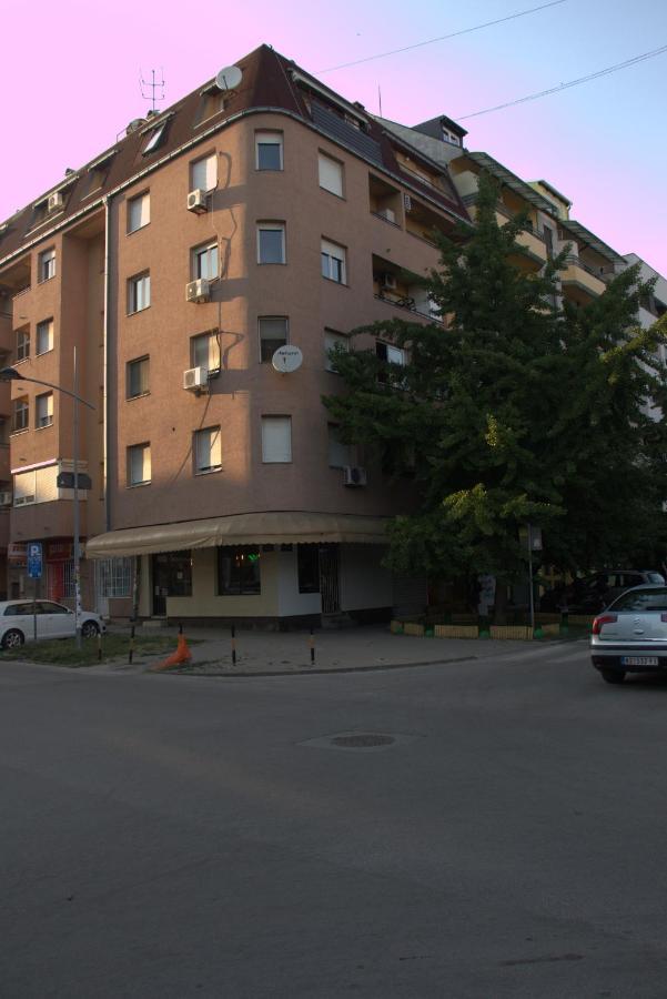 Novi Sad Apartman Tenigo Exterior photo